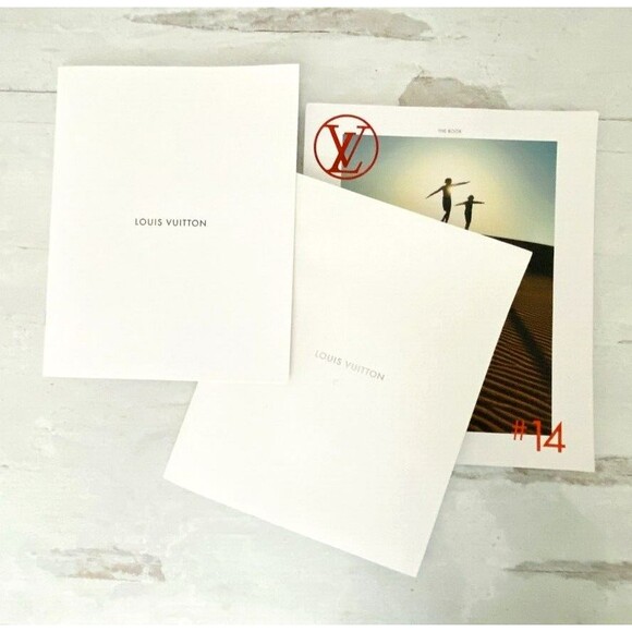 Louis Vuitton THE BOOK No. 14 Catalog Magazine 2022 March + Holidays Price List - Picture 2 of 11